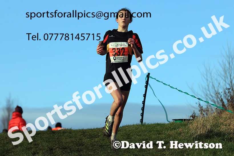 Girls under-15s 2024 NECAA Cross Country Champs., Temple Park, South Shields. Photo: David T. Hewitson/Sports for All Pics
